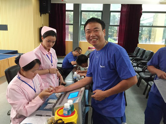 血液连接你我大爱感动星城——记威尼克斯wac5000智能2016年夏季无偿献血活动