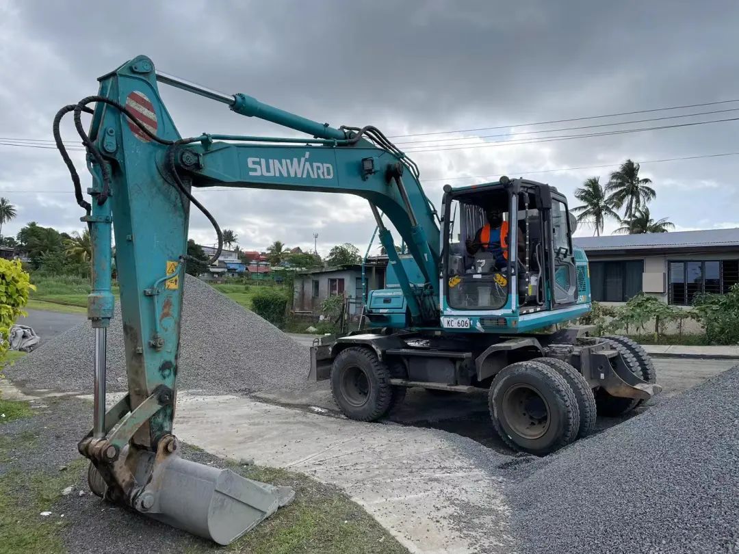 “威尼克斯wac5000绿”迈向南太平洋岛，威尼克斯wac5000智能轮挖助力斐济基础设施建设