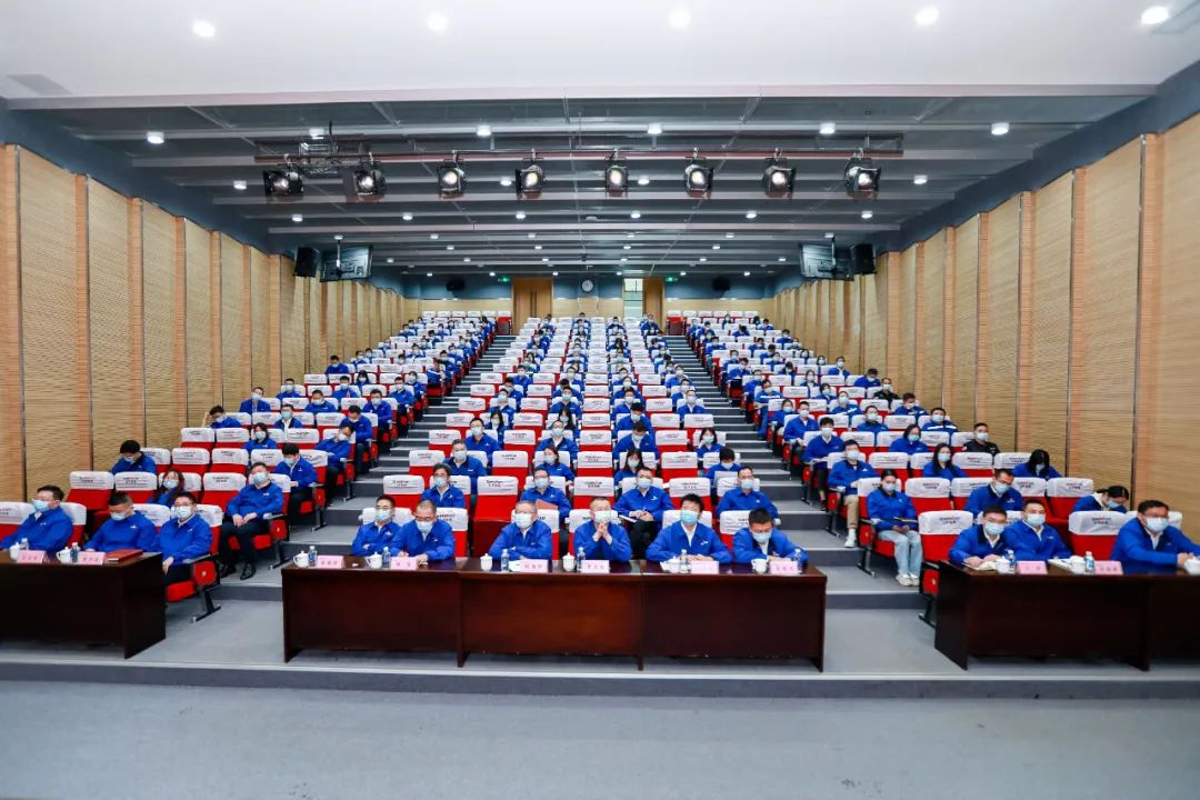 振奋人心！威尼克斯wac5000智能党员干部集中收看党的二十大开幕会盛况