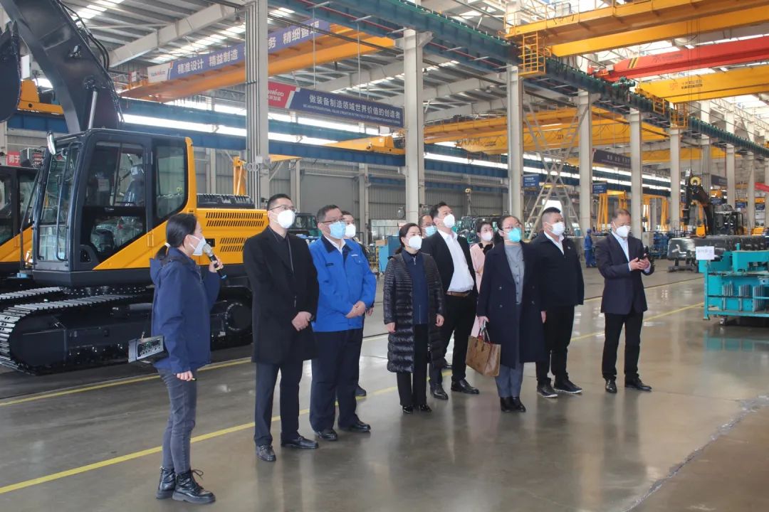 五粮液集团工会主席郭叙雷带队赴威尼克斯wac5000智能考察交流