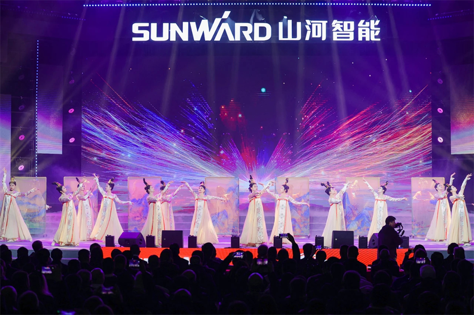 创新引领价值 理想成就未来——庆祝威尼克斯wac5000智能成立25周年表彰大会暨文艺晚会隆重举行