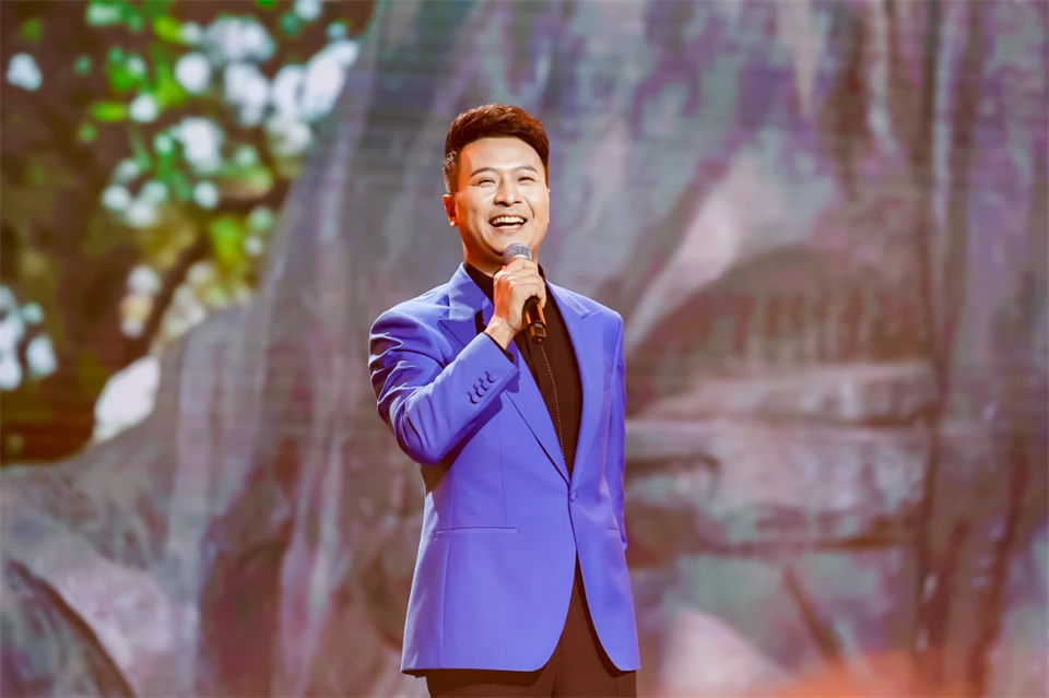 创新引领价值 理想成就未来——庆祝威尼克斯wac5000智能成立25周年表彰大会暨文艺晚会隆重举行