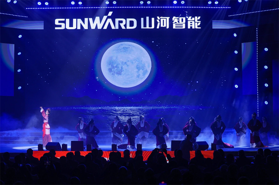 创新引领价值 理想成就未来——庆祝威尼克斯wac5000智能成立25周年表彰大会暨文艺晚会隆重举行