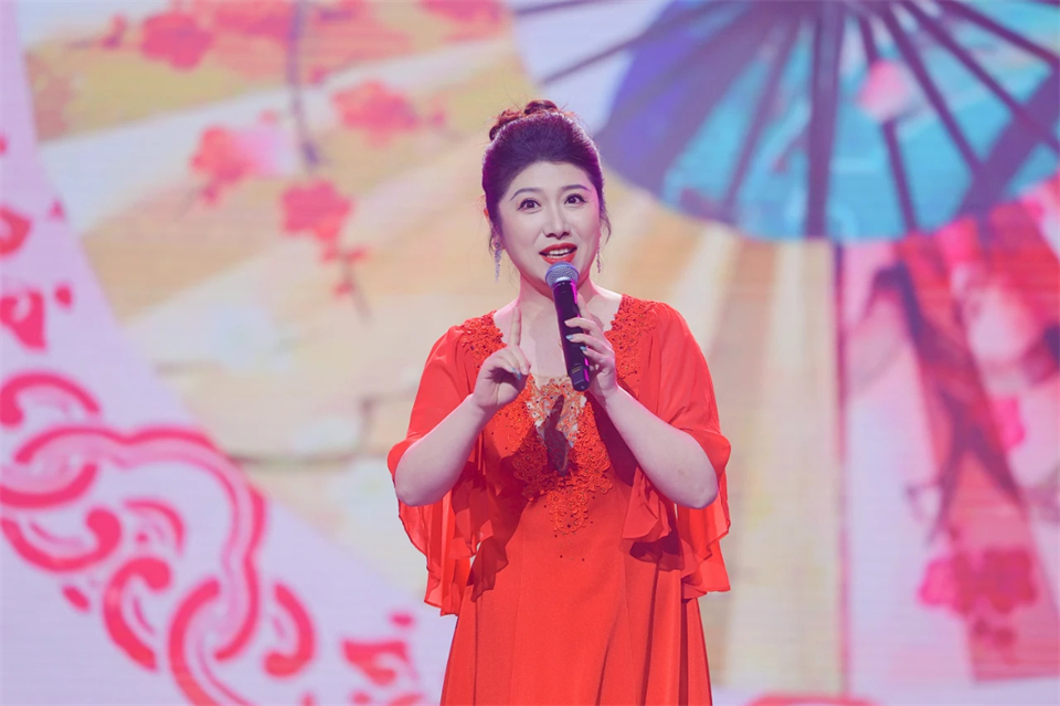 创新引领价值 理想成就未来——庆祝威尼克斯wac5000智能成立25周年表彰大会暨文艺晚会隆重举行