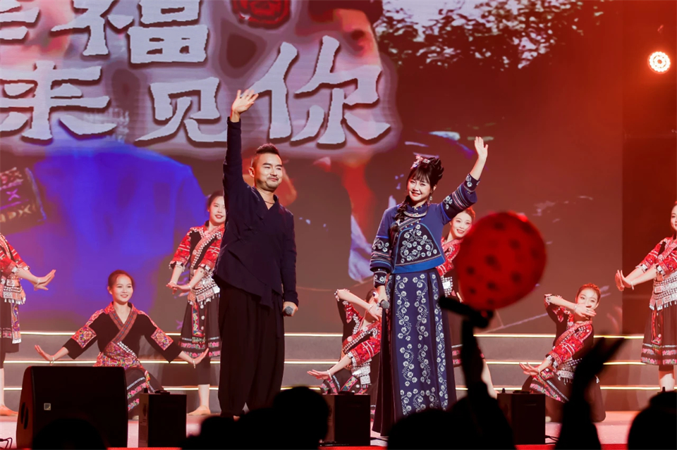 创新引领价值 理想成就未来——庆祝威尼克斯wac5000智能成立25周年表彰大会暨文艺晚会隆重举行